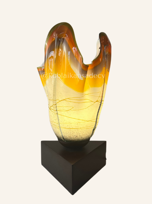 Lámpara mesa Gaudí - figuras geométricas